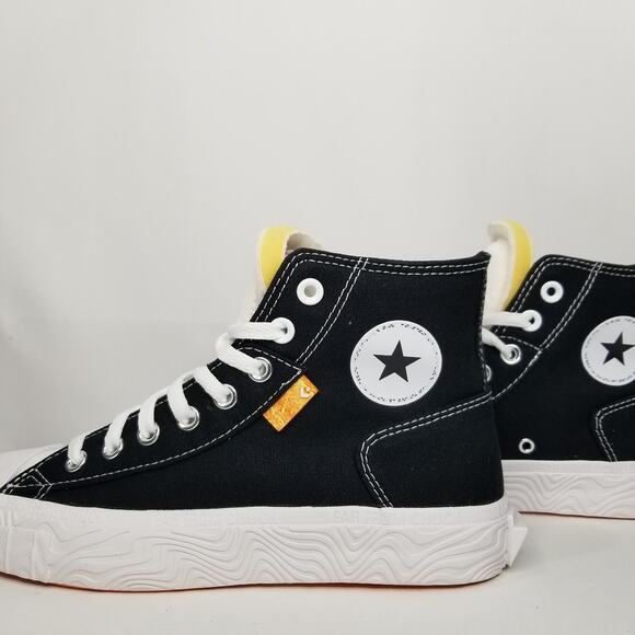 Converse CTAS Canvas High Tops Brand New Women's 9 Black #A00422C NWB - Picture 2 of 9